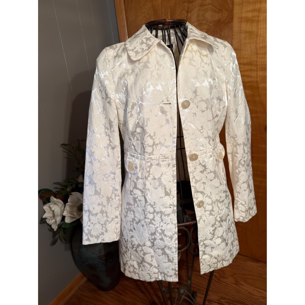Vintage Kenneth Cole New York Ivory Floral Damask Trench Coat